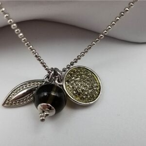 Gothic cranberry drop necklace‎